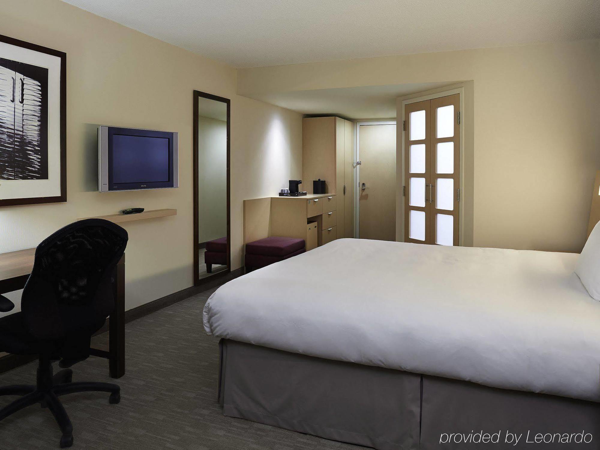 Novotel Montreal Aeroport Dorval Buitenkant foto