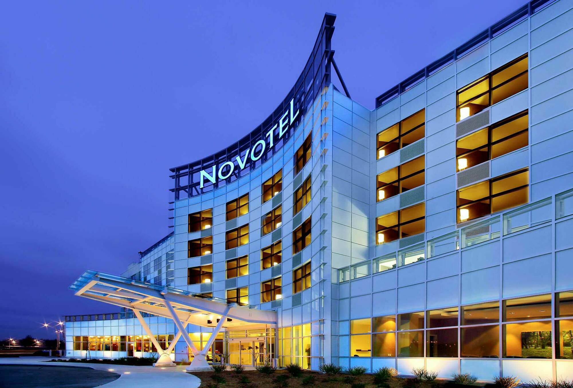 Novotel Montreal Aeroport Dorval Buitenkant foto